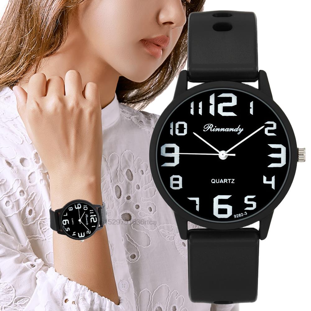 Lux Watch - Las mujeres de la moda de