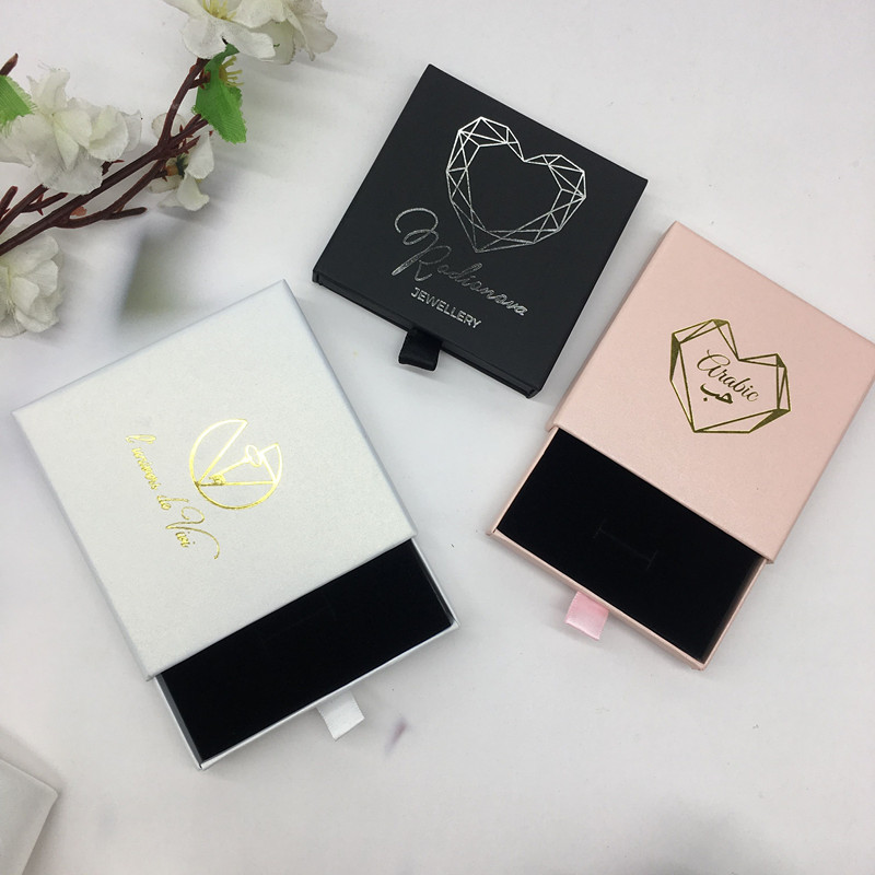 Caja de Cartón Negra de Lujo c - Luxury Watch Events reseña y precio