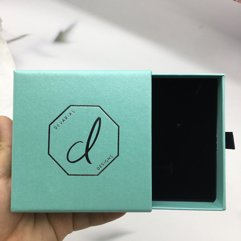 Caja de Cartón Negra de Lujo c - Luxury Watch Events reseña y precio