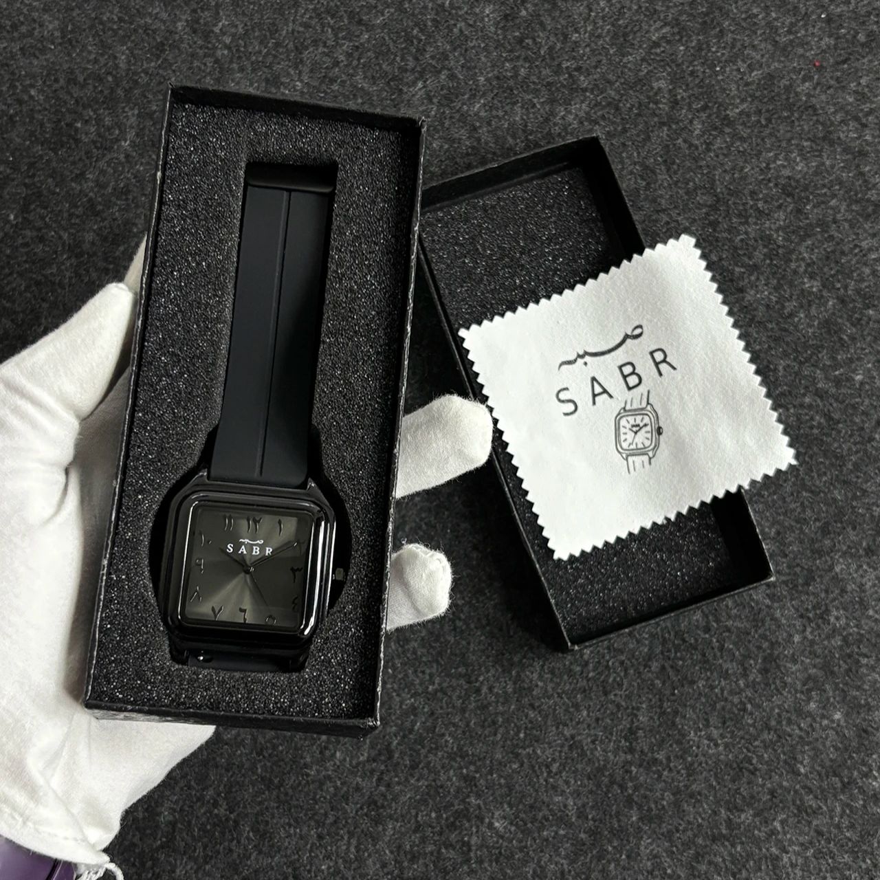Reloj SABR con números arábigo - Luxury Watch Protection Film reseña y precio