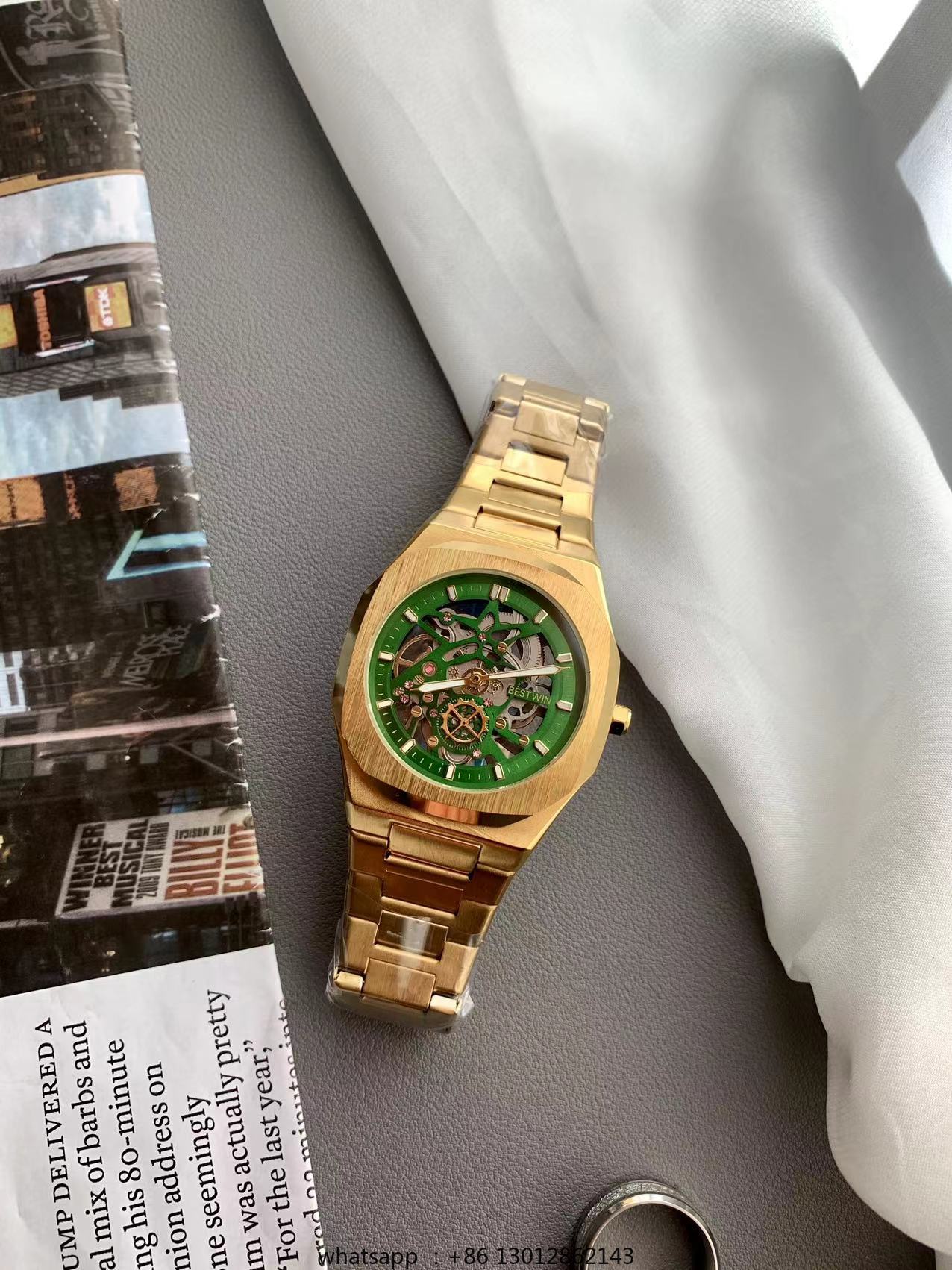 Reloj cuadrado pequeño de cuar - Luxury Watch Green reseña y precio