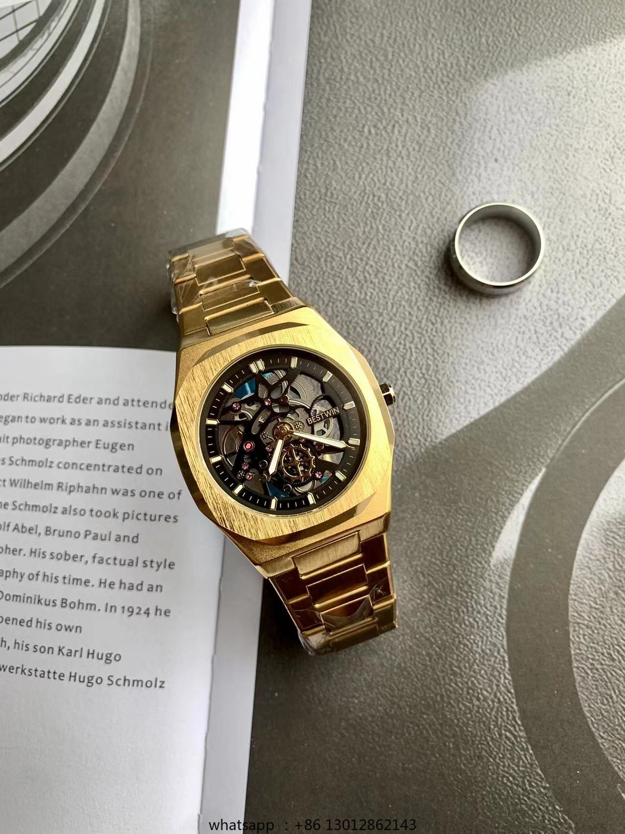 Reloj cuadrado pequeño de cuar - Luxury Watch Green reseña y precio